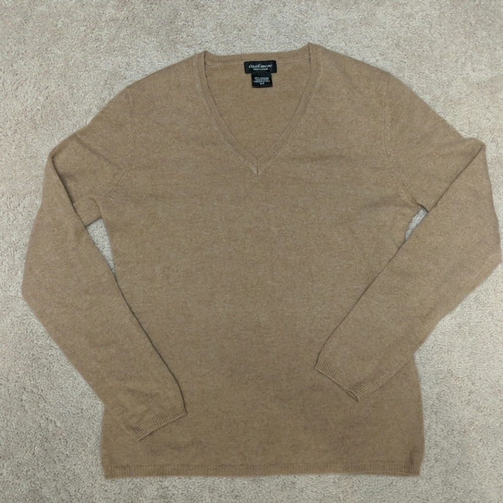 Lord & Taylor 100% cashmere sweater, small